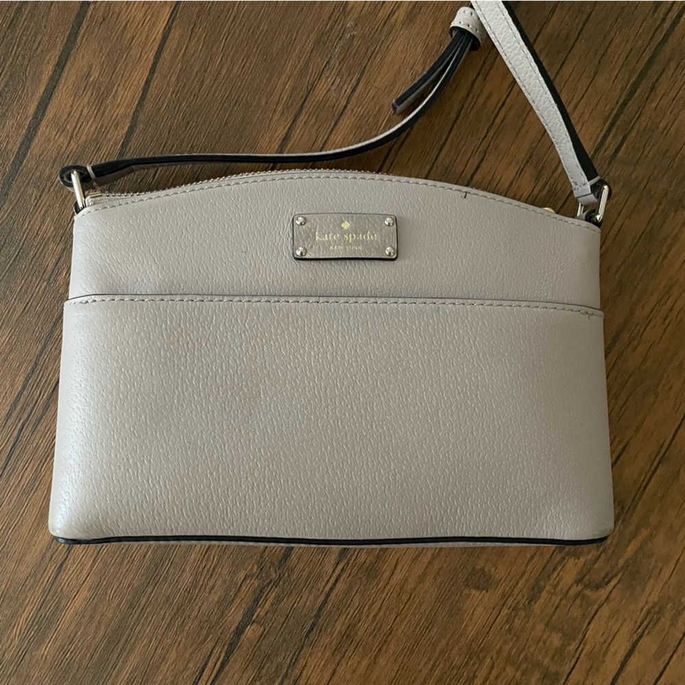 Small Kate Spade side purse
